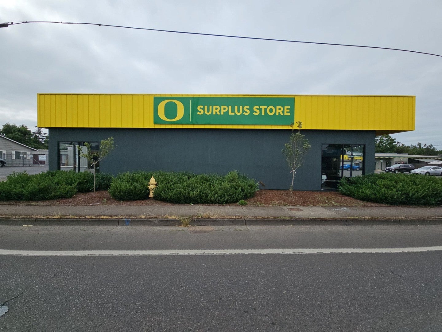 UO Surplus store
